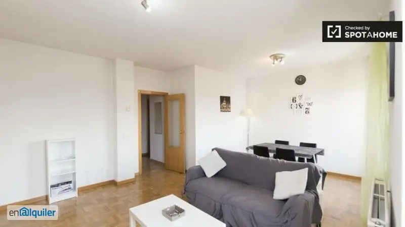 Apartamento 3 Dormitorios La Latina Metro Soleado
