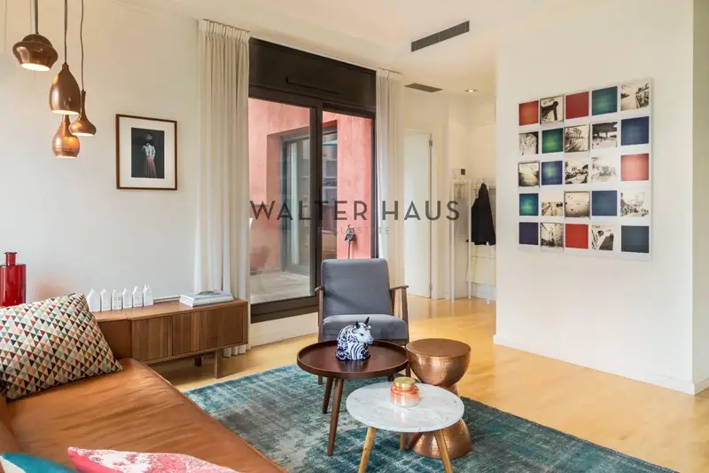 Piso en venta en El Born, Barcelona: 75m², 2 habitaciones, terraza