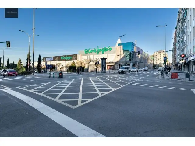 Traspaso de Estanco en Granada Centro - Oportunidad de Negocio