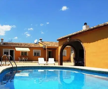 Casa-Villa de 3 Dormitorios alquiler Jalón Xaló, España