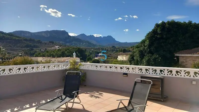 Villa 4 Dormitorios Calpe Vistas Montaña Piscina Privada
