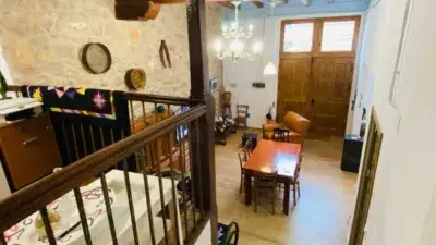 Chalet en Venta en Xert: Amplia Casa con Altillo y Bodega