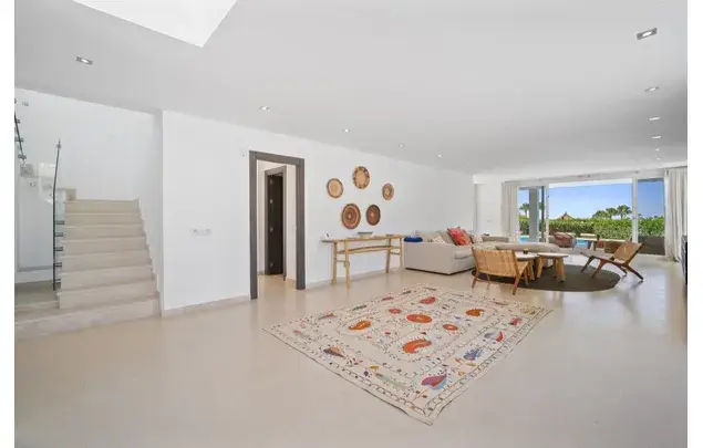 Alquiler Casa 4 Dormitorios 348m2 Estepona