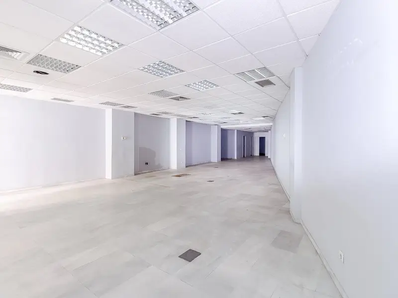 Local de 541 m² en venta, Ciudad Real (Ciudad Real) - Servihabitat