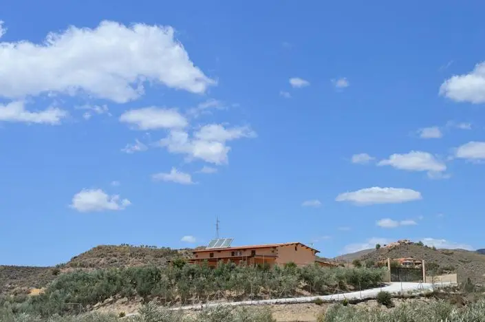 Cortijo de 7 Dormitorios en Venta cerca de Los Gallardos