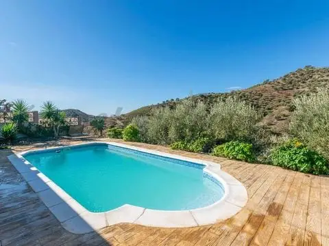Casa-Villa de 3 Dormitorios en venta Arenas de Vélez, España