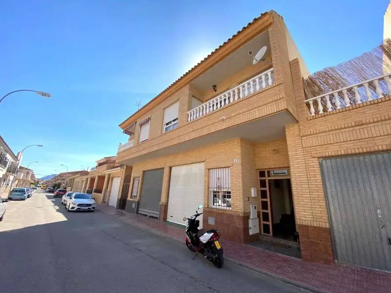 3 Dormitorios Adosado en San Isidro Alicante
