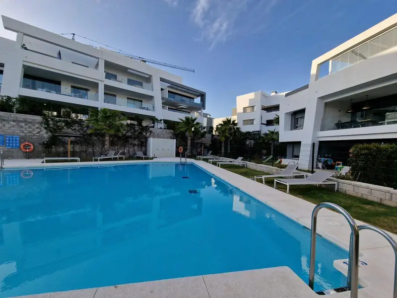 Apartamento 2 Dormitorios Estepona Selwo Lujo