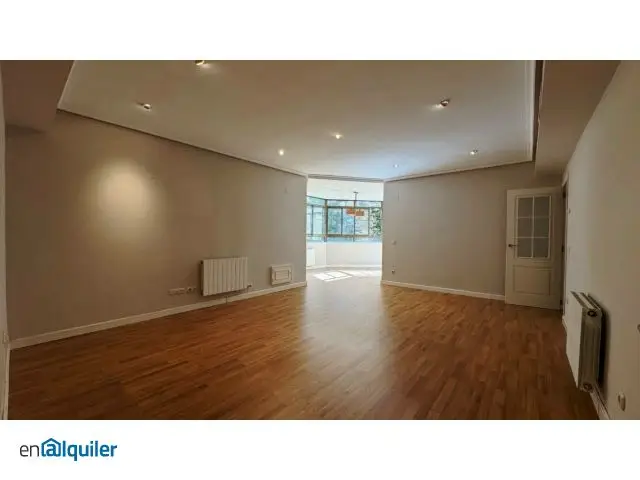 Alquiler Piso Casco Antiguo 130m2 3 habitaciones 3 baños