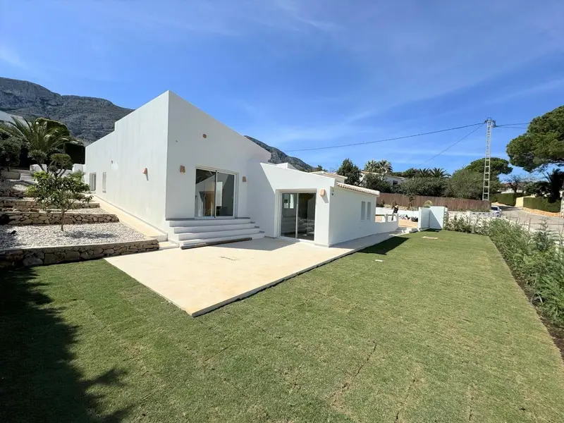 Chalet en Venta Denia 264m2 2 2 Dormitorios Piscina Privada