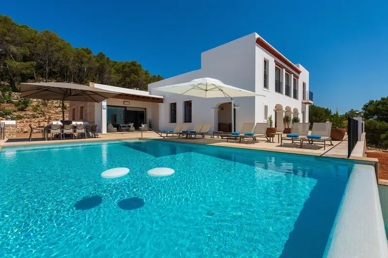 Villa con Piscina Privada en Ibiza 4 Dormitorios
