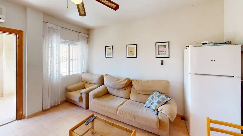 Apartamento en venta Los Alcázares 2 dormitorios 1 baño patio terraza