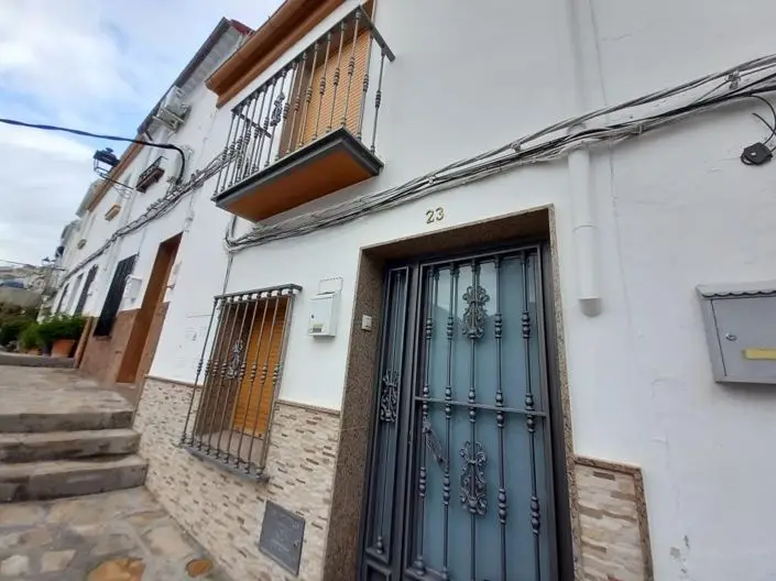 Casa Adosada 3 Dormitorios Martos Jaén