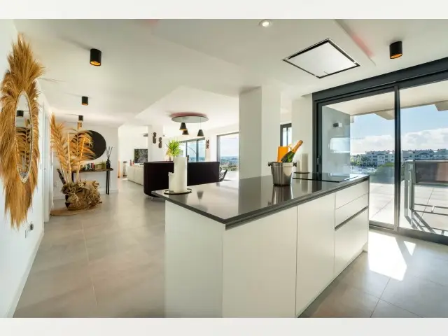 Apartamento 3 Dormitorios Lujo Vistas Mar Selwo