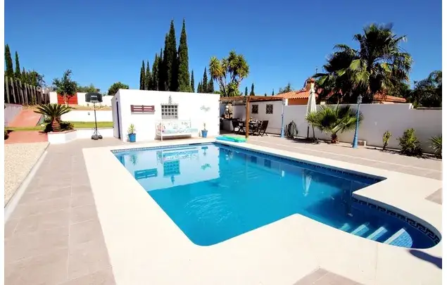 Alquiler Chalet 4 Dormitorios Alhaurin de la Torre Piscina Privada