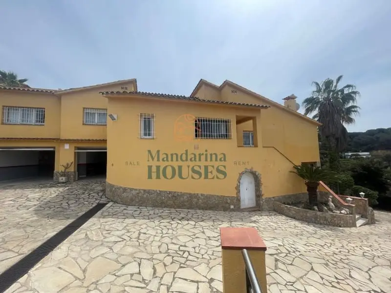 Chalet en venta cerca de Cala Canyelles Lloret de Mar