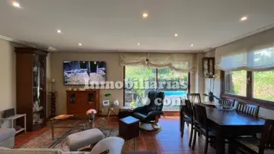 Chalet pareado en venta en Calle Otañes