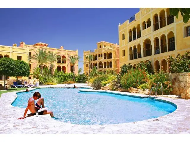 Apartamentos Nuevos en Desert Springs Resort