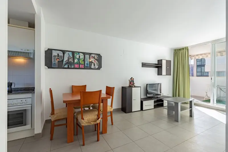 Apartamento en Cala Villajoyosa con Piscina y Garaje