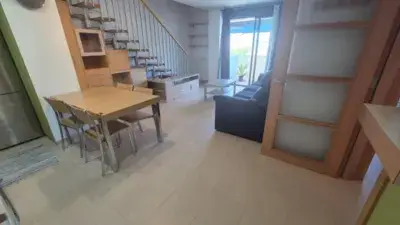 Dúplex en Alquiler La Girada 3 habitaciones 2 baños