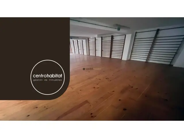 Local Comercial Elda Centro Vestuarios Tarima Flotante