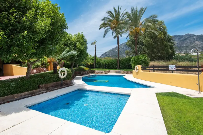 Casa Villa 2 Dormitorios Nagueles Alquiler Larga Temporada