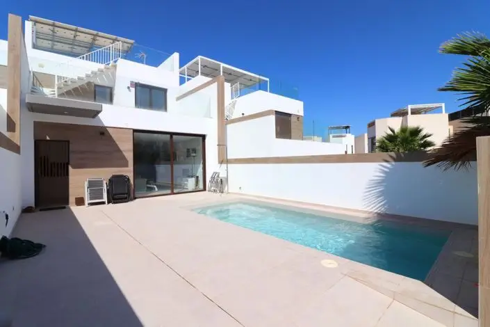 Adosado 3 Dormitorios Benijofar Piscina Privada