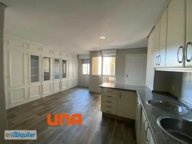 Alquiler Piso Centro 270m2 4 Dormitorios 4 Baños Ascensor Garaje