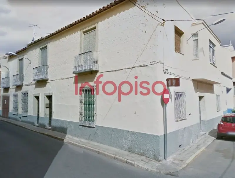 Venta Solar 300m2 Seis de Junio Valdepe
as