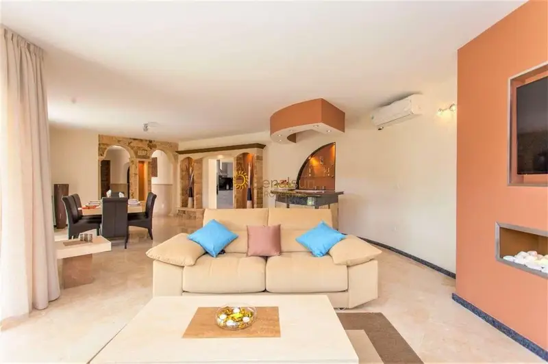 Villa de Lujo en Torrequebrada Benalmadena Costa Alquiler a Largo Plazo