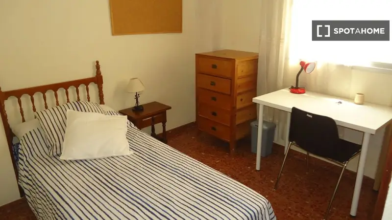 Habitación en piso compartido en Córdoba