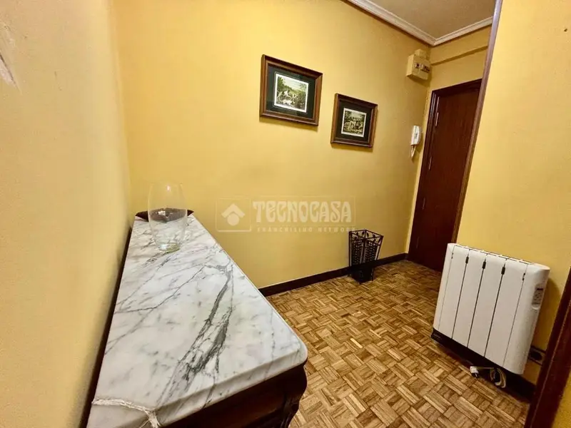 Piso en venta en Santander zona centro con garaje y terraza