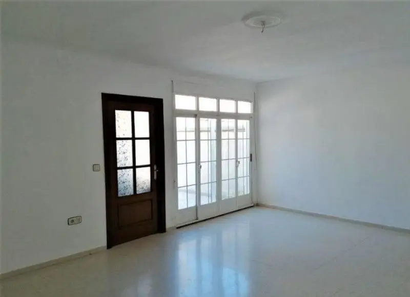 Adosado 7 habitaciones Montijo