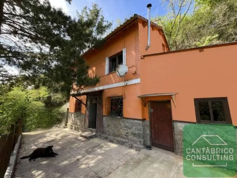Chalet en Naves Asturias con Vistas Panorámicas