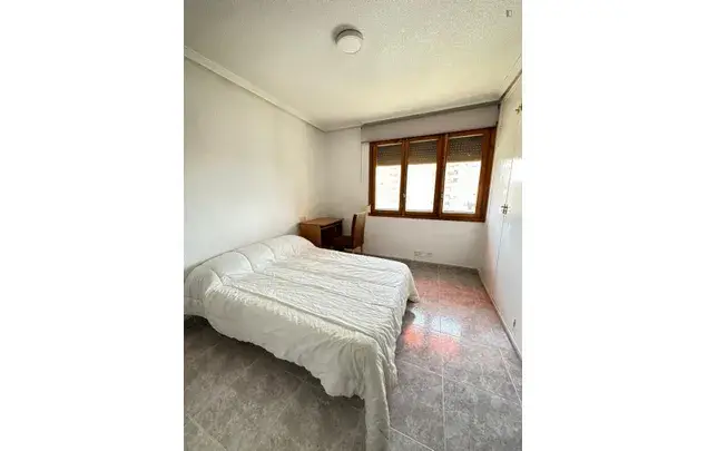 Apartamento 5 Dormitorios Alicante Estudiantes Trabajadores