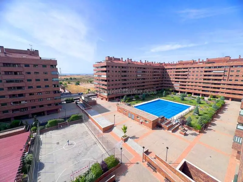 Piso en Venta en Sese".a: 3 Dormitorios, 2 Ba".os, Garaje y Trastero