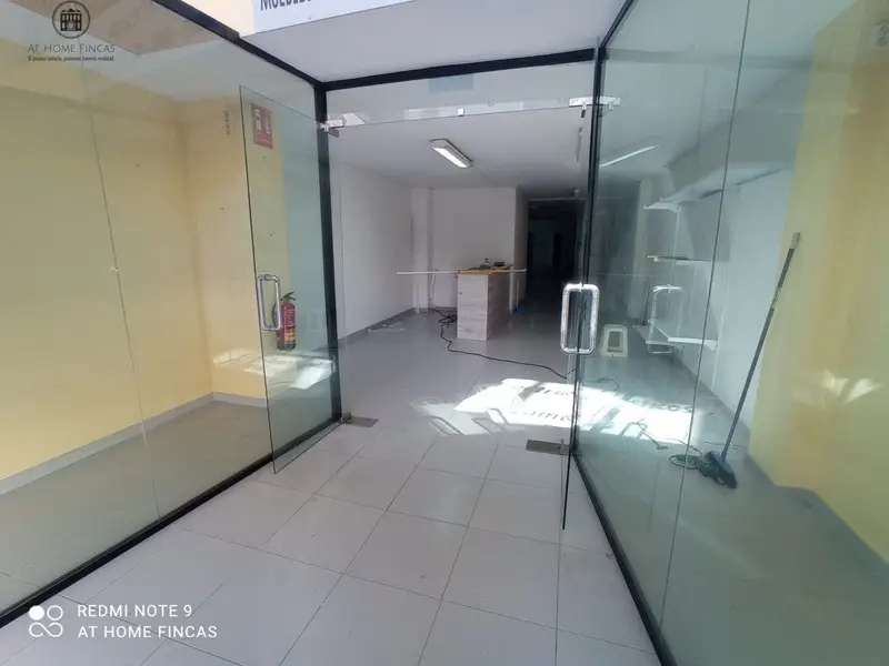 Local Comercial en venta en El Vendrell, Tarragona