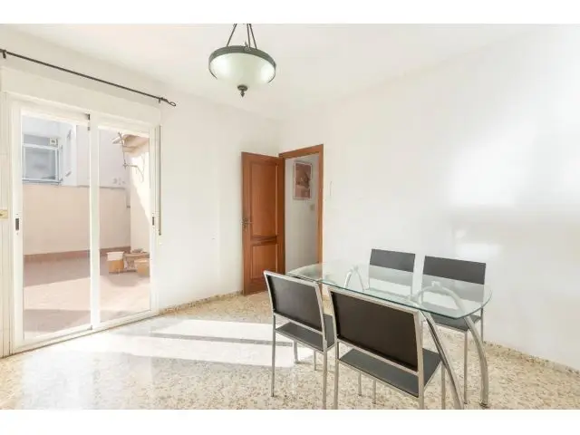 Casa con Local Comercial en Armilla