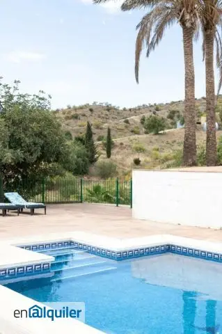 Alquiler Casa Piscina Cartama - Finca con Jardín y Vistas