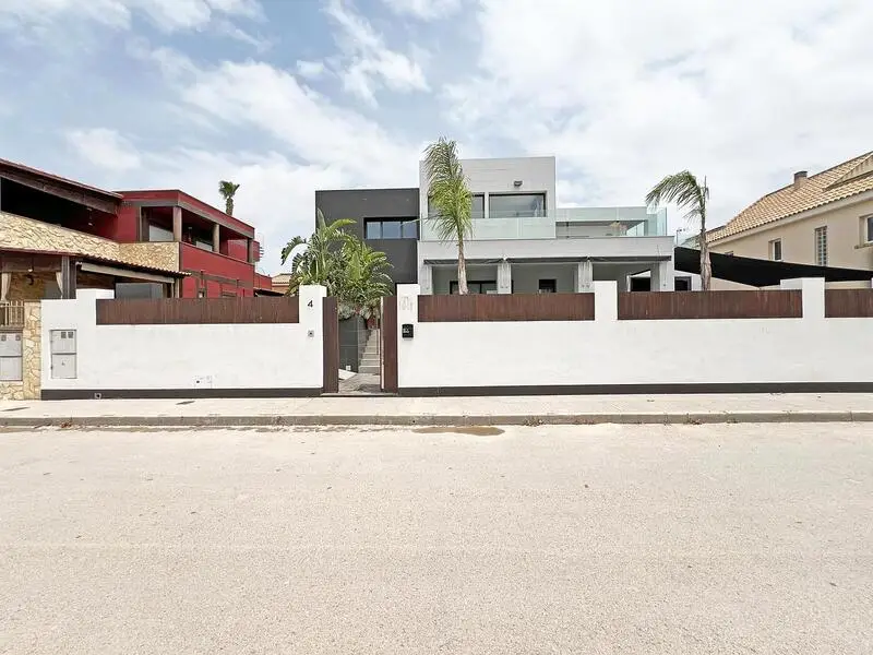 Villa de Lujo en Almoradi