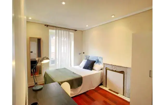 Alquiler Habitacion 109m2 Madrid Centro Amueblado