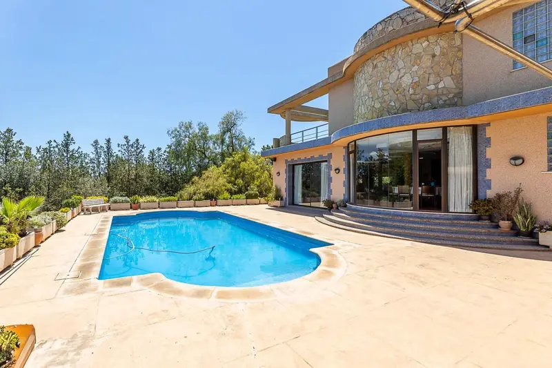 Chalet familiar en Mallorca con piscina y amplio sotano