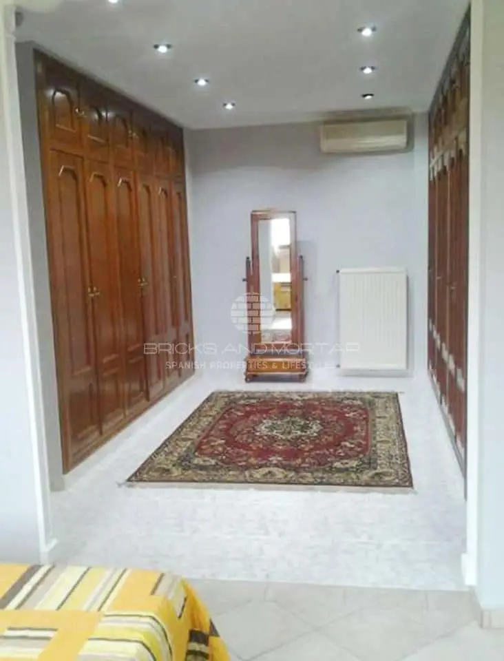 Chalet en Venta en Xativa 360m2 4 habitaciones 3 baños Piscina Jardin