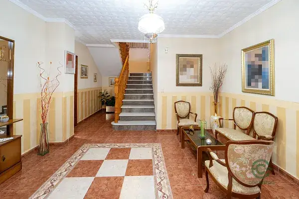 Espectacular Casa Familiar en Belicena 350m2