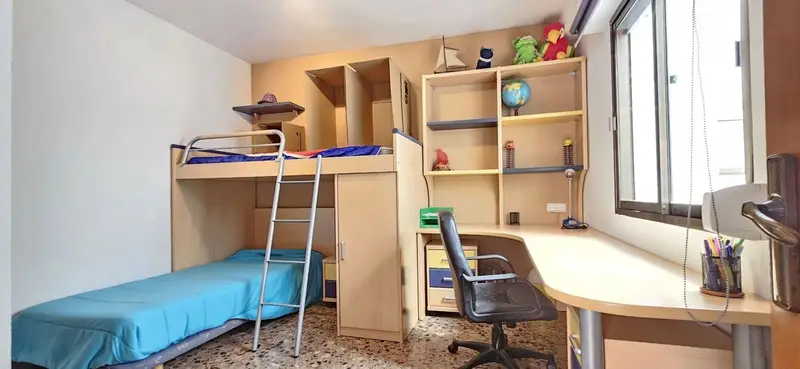 Piso en Venta en Oliva Valencia: Ideal Familias