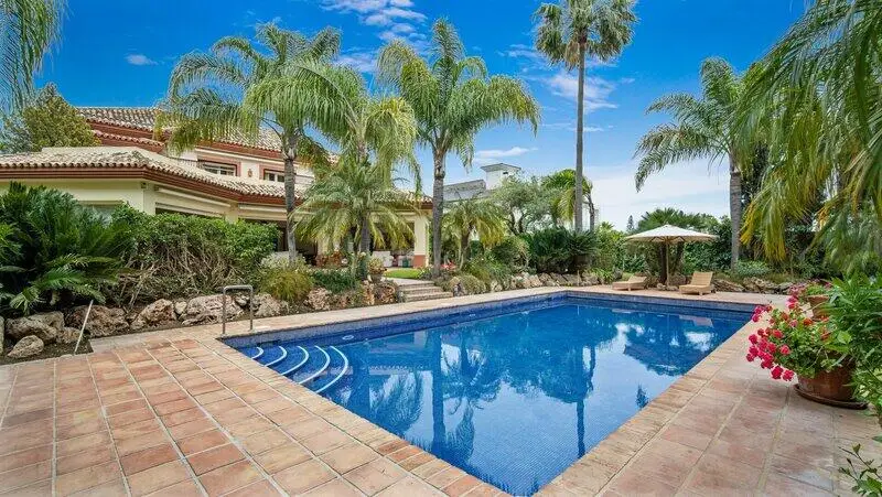 Villa de Lujo 6 Dormitorios Guadalmina Baja
