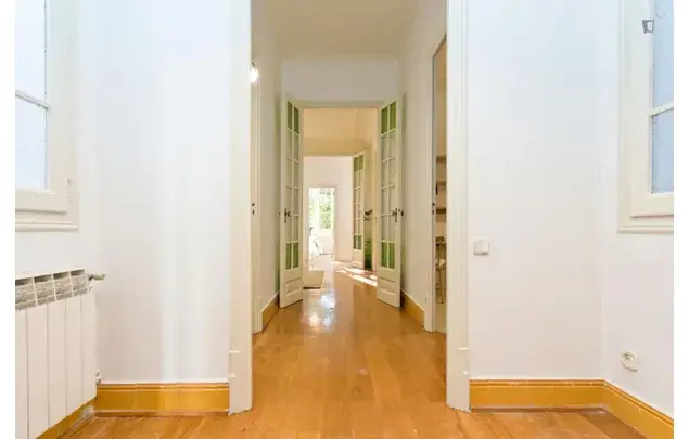 Alquiler Apartamento 7 Dormitorios Barcelona Estudiantes Trabajadores