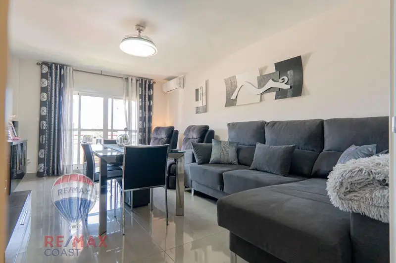 Piso en venta Torre del Mar 87m2 reformado cerca del mar