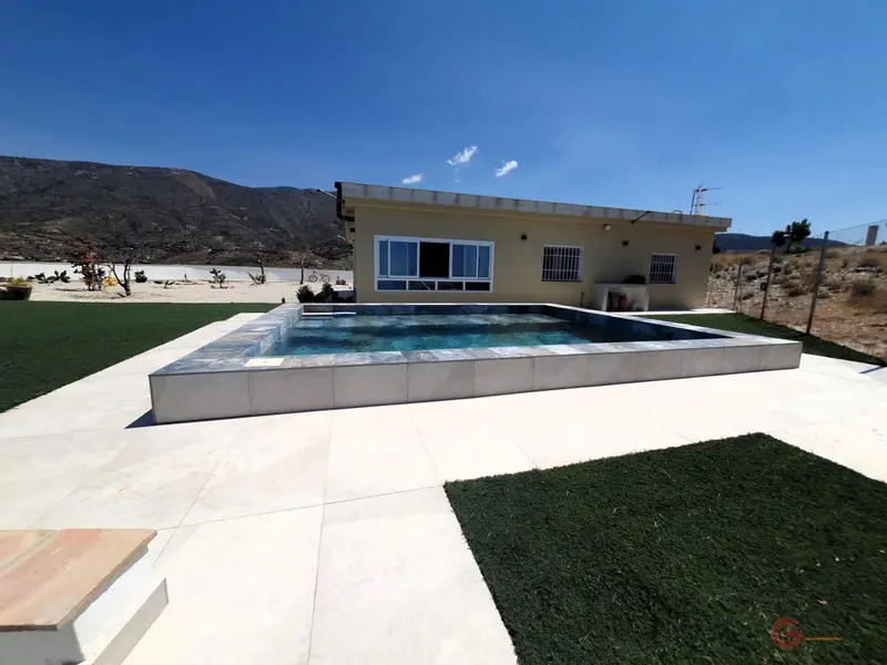 Finca Rustica Velez Benaudalla 2 Dormitorios Piscina Privada