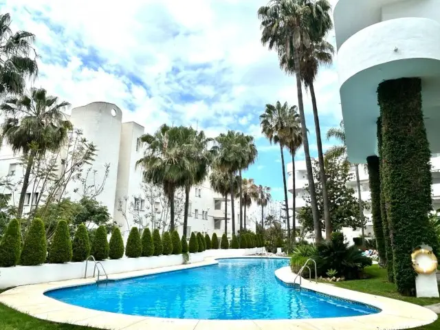 Apartamento 3 Dormitorios Milla de Oro Marbella